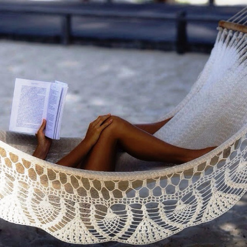 relax-read-hammock